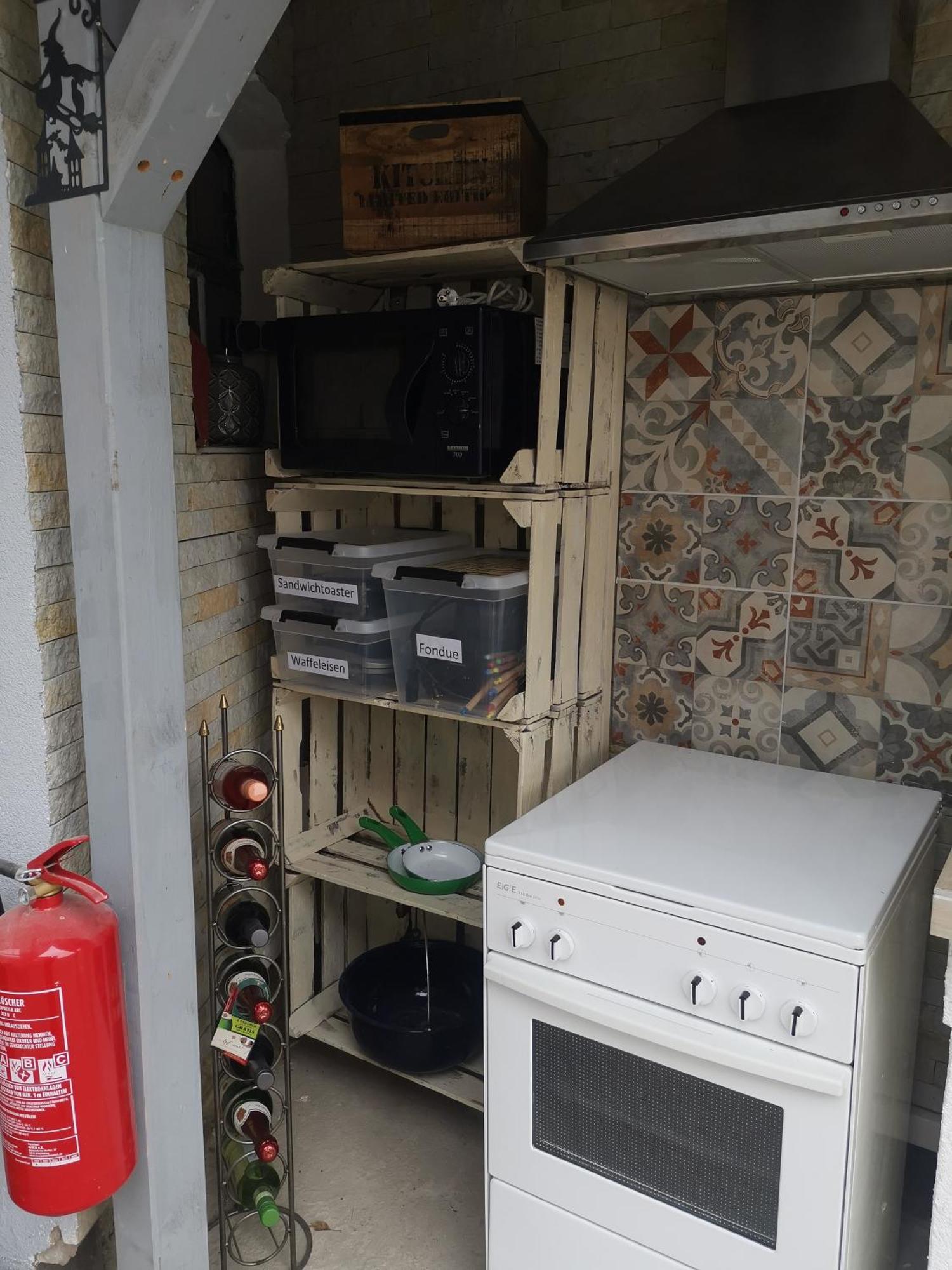 Pauls Hexenhaus Wohnung Hexe Mit Fahrrad Garage Und Innenhof Fuer Motorraeder Thale Exterior foto